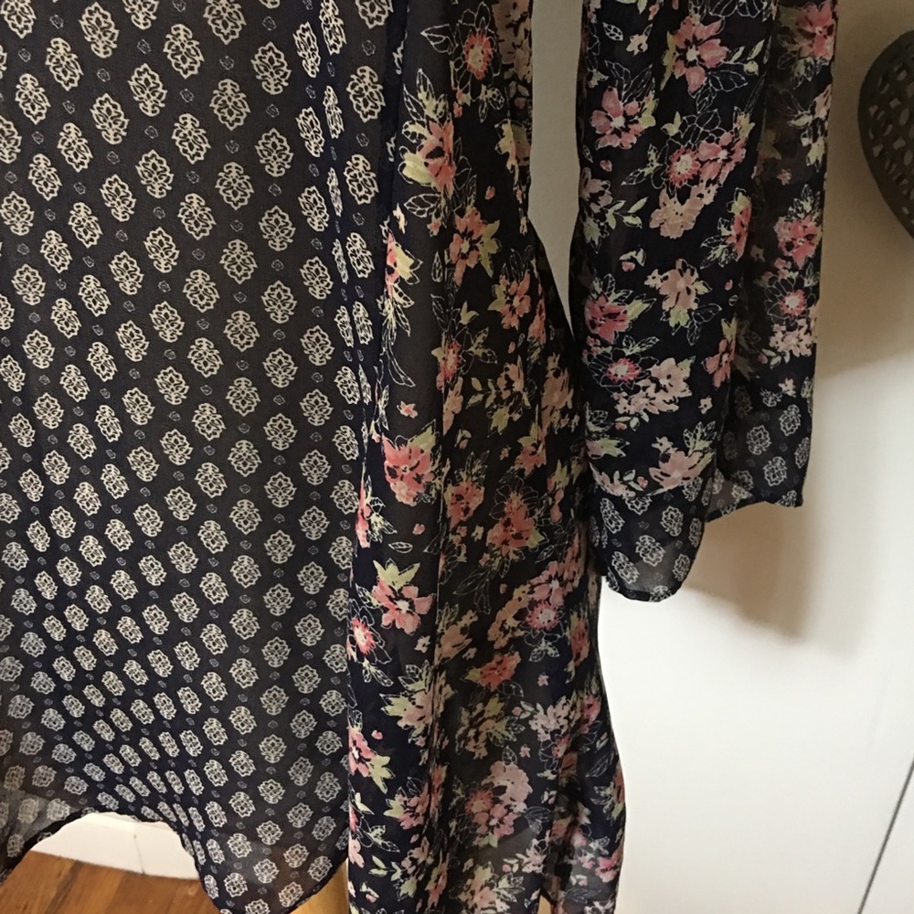 ‼️SOLD‼️Jessica Simpson Hanky Hem Maternity Blouse - Picture 6 of 13